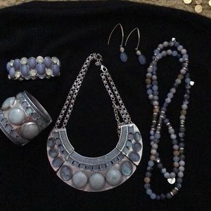Necklace set